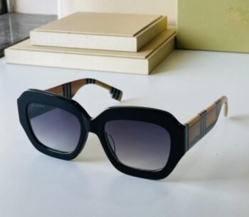 Gucci Plygon Shape Sunglasses