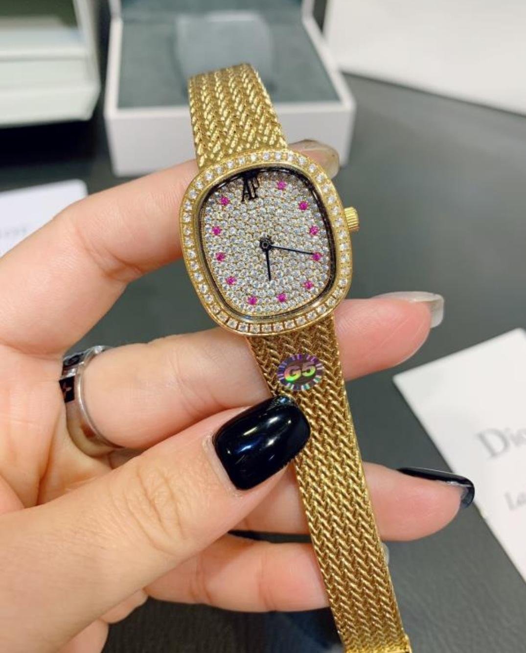 AP Stylish Wristwatch