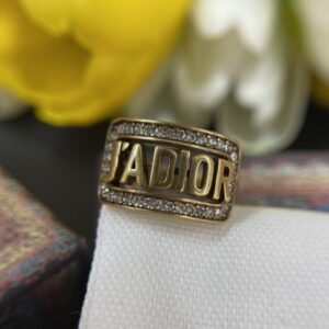 J'adior Vintage Crystal Ring