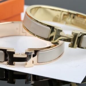 Inspired Luxury Clic 'H' Bracelt