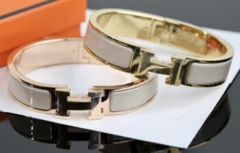 Inspired Luxury Clic 'H' Bracelt