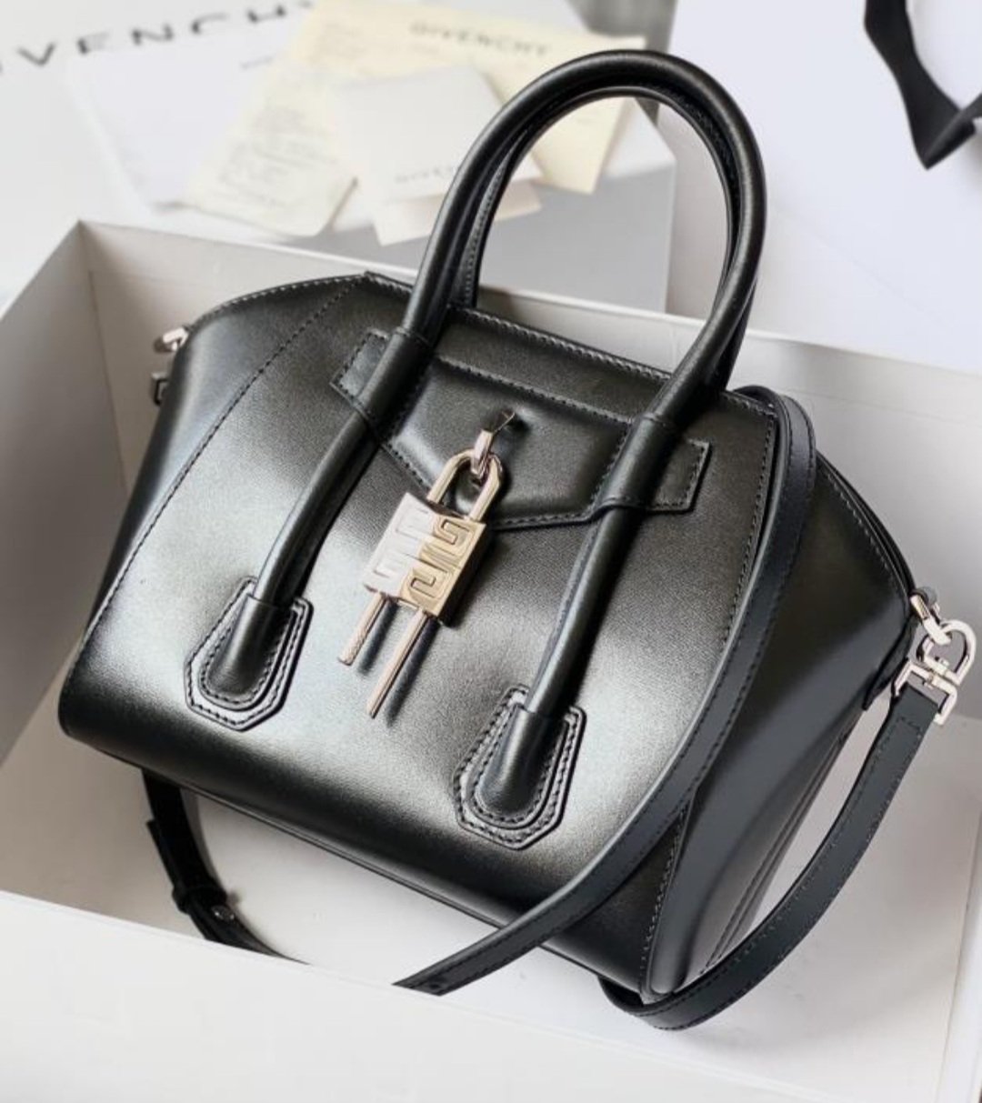 Givenchy-Antigona Lock Mini Leader Bag