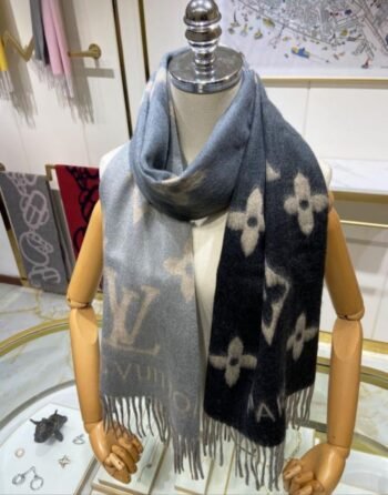 LV Scarf