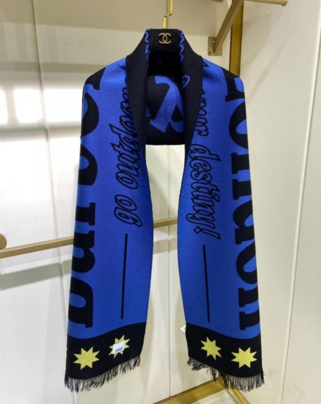 Burberry Unisex Cashmere Scarf