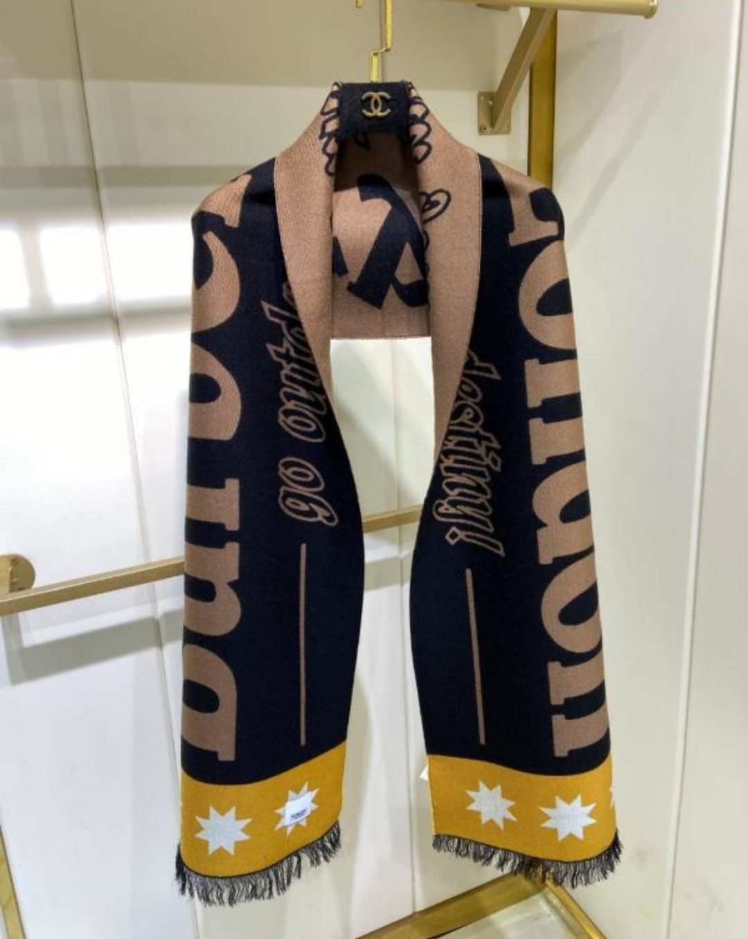 Burberry Unisex Cashmere Scarf