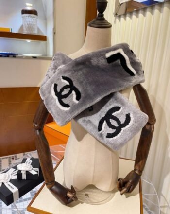 Chenel CC Logo Faux-fur Scarf