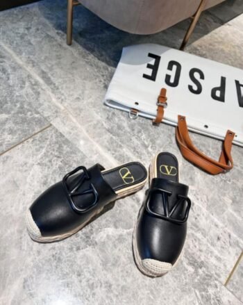 Valentino Garavani VIogo Slide Sandals