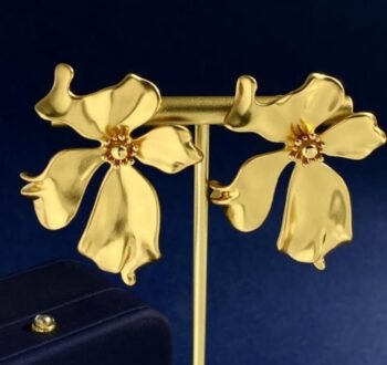 Celine Flower Earrings